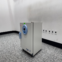 VWR 2.6CF Gravity Incubator image 1